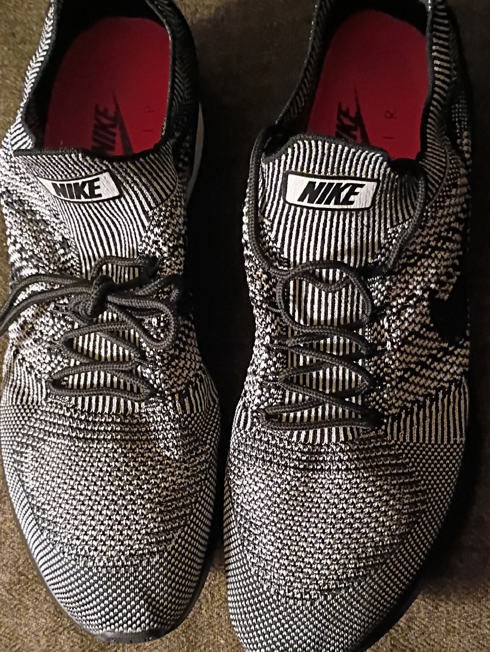 Nike Men’s Black & White Flyknit Sneakers